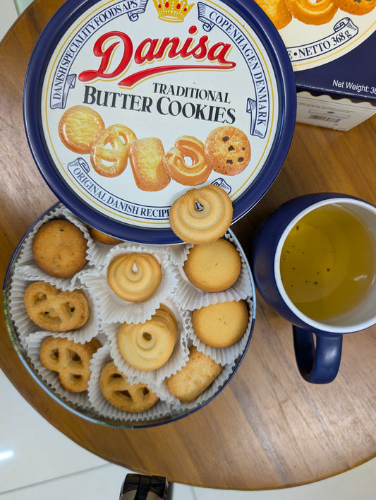 Danisa Traditional Butter Cookies/ Sewing Kit Box 375g